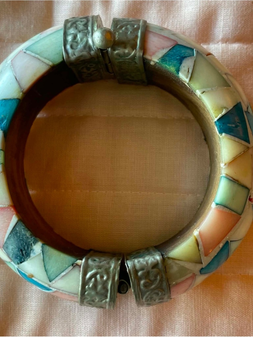 Inlaid Triangle Pattern Bangle Bracelet - Multicolor - Picture 2 of 3
